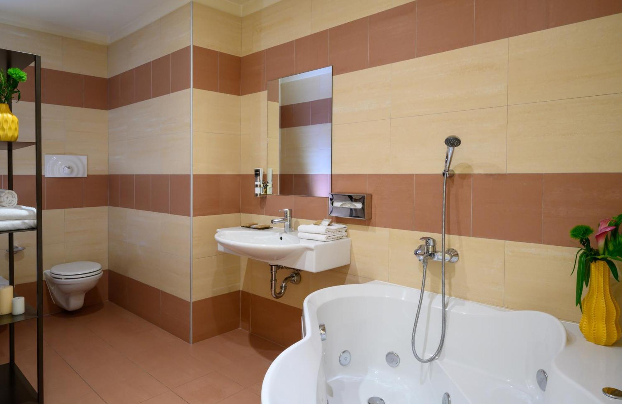 Leonardo Hotel Lago Di Garda - Wellness And Spa Lazise Zewnętrze zdjęcie