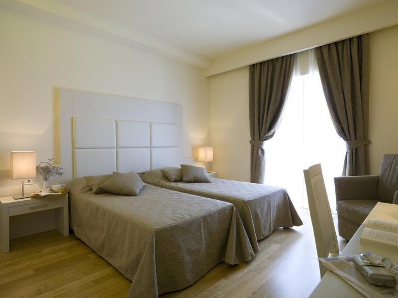 Leonardo Hotel Lago Di Garda - Wellness And Spa Lazise Zewnętrze zdjęcie